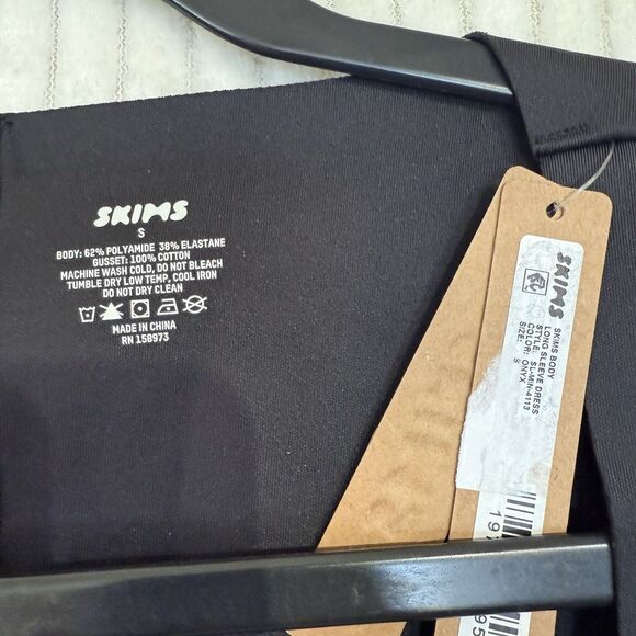 Skims Body Long Sleeve Short Dress Size Small Onyx/black NWT Built In Shapewear - Picture 2 of 11